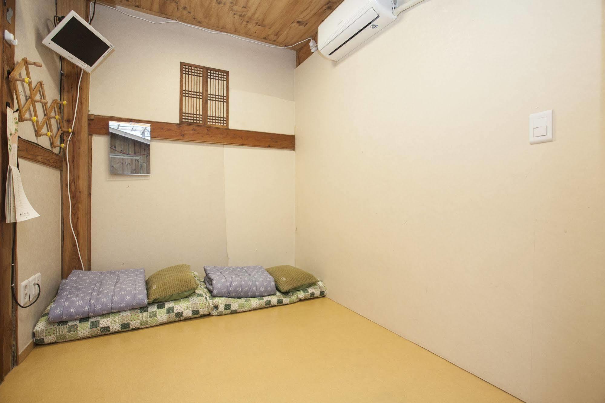 Kimchi Jongno Guest house